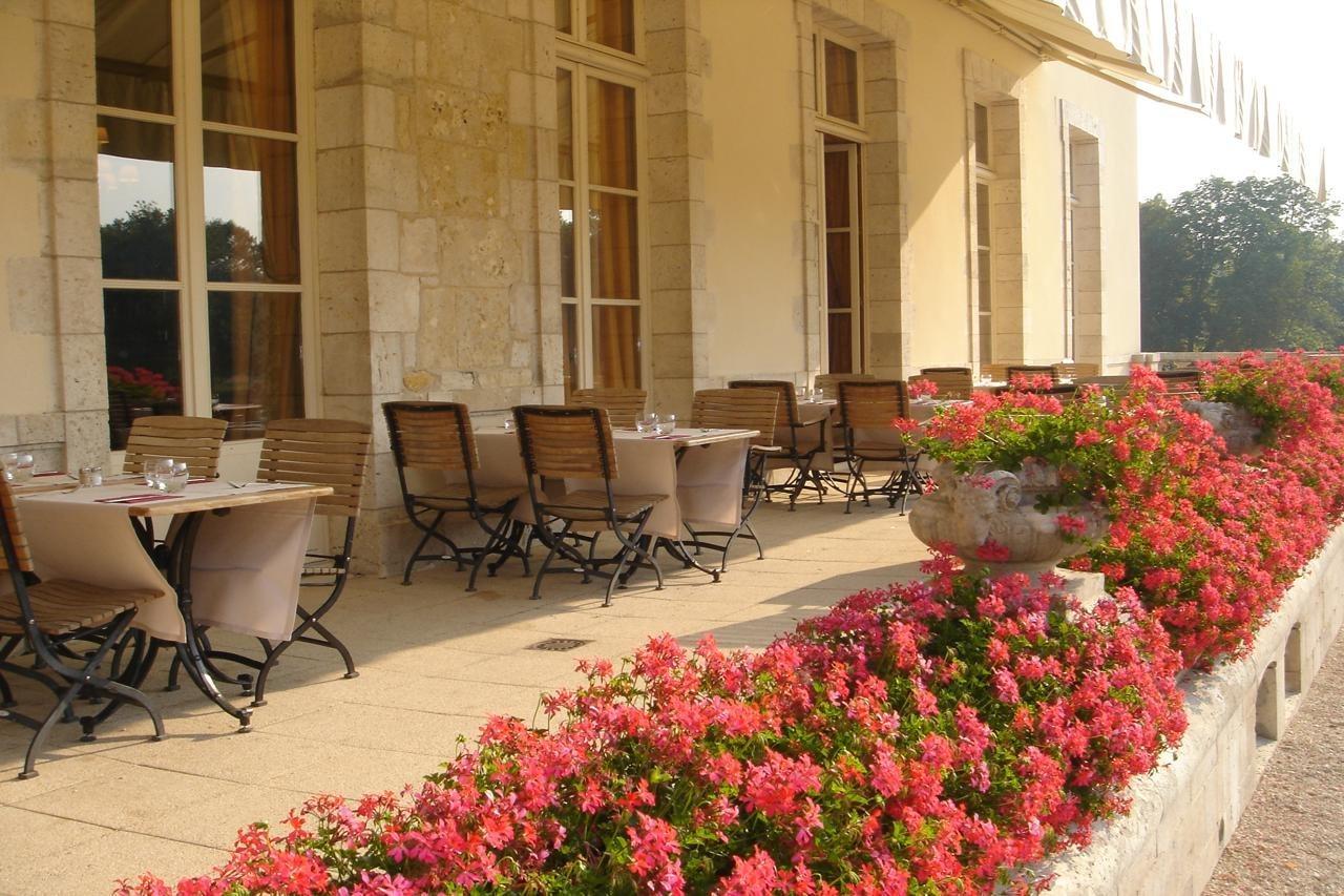 Chateau D'Augerville Golf & Spa Resort Eksteriør bilde