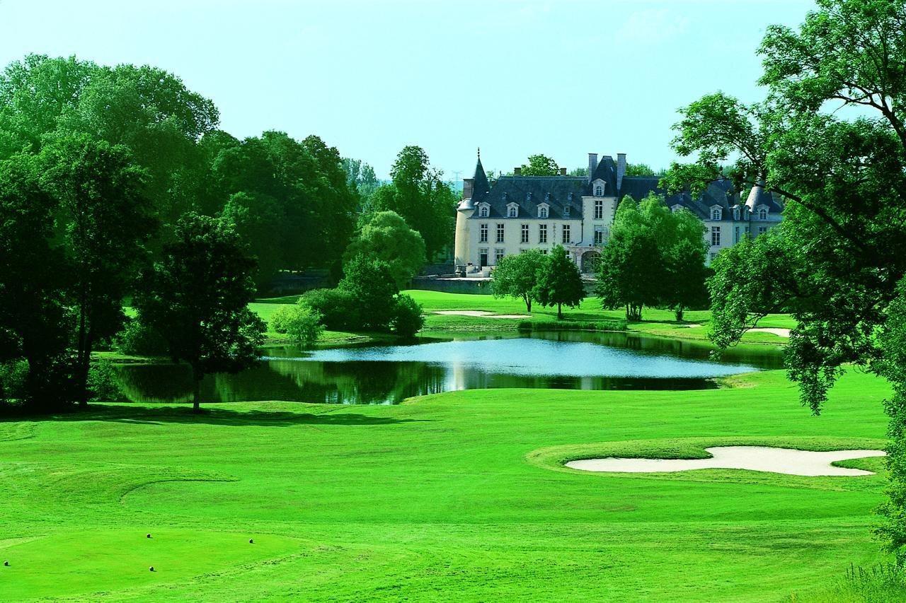 Chateau D'Augerville Golf & Spa Resort Eksteriør bilde