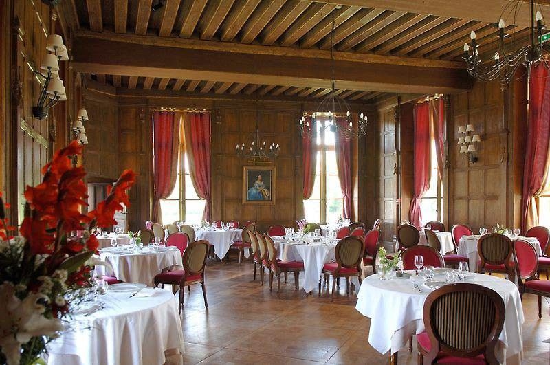 Chateau D'Augerville Golf & Spa Resort Eksteriør bilde