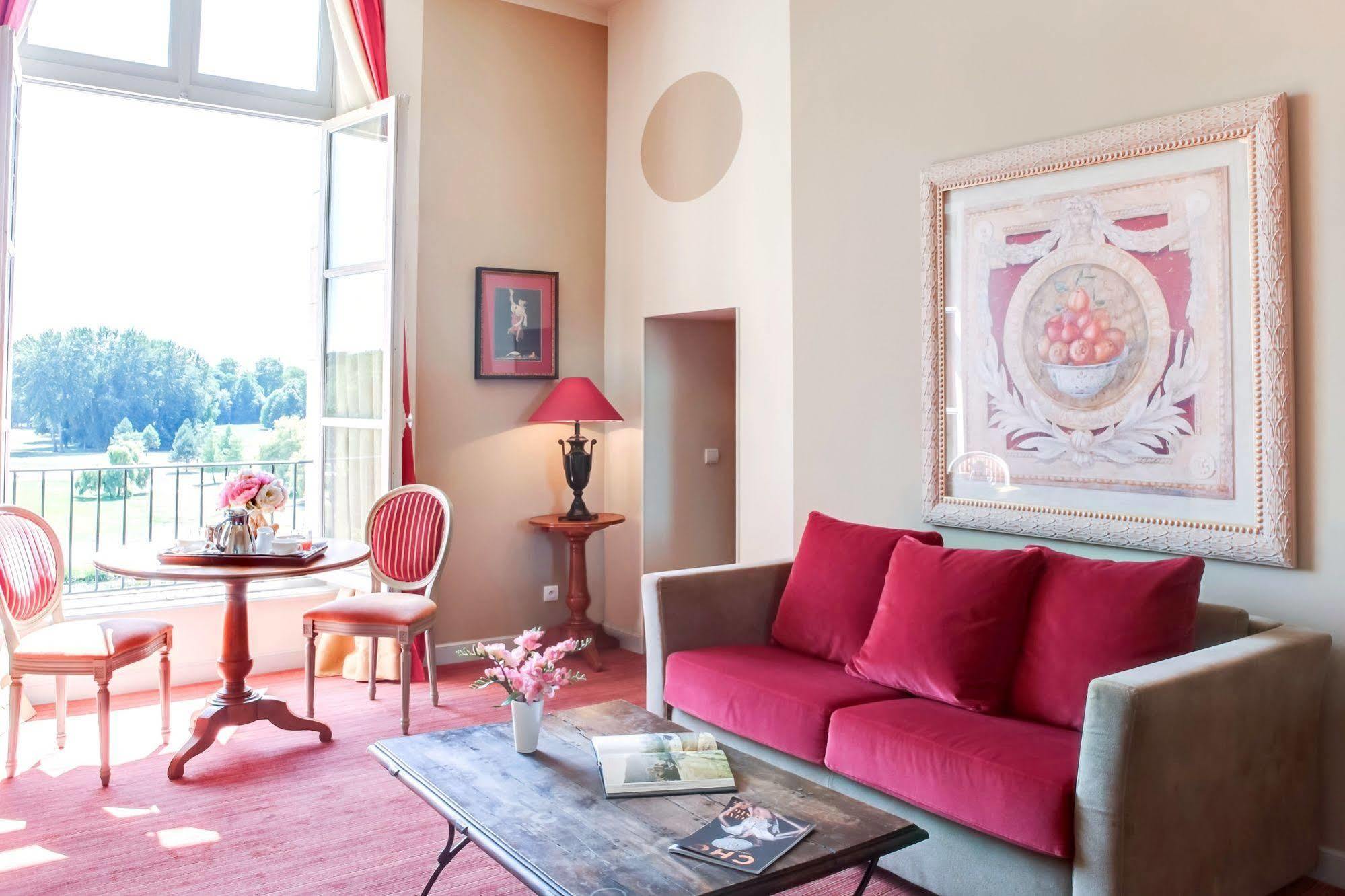 Chateau D'Augerville Golf & Spa Resort Eksteriør bilde