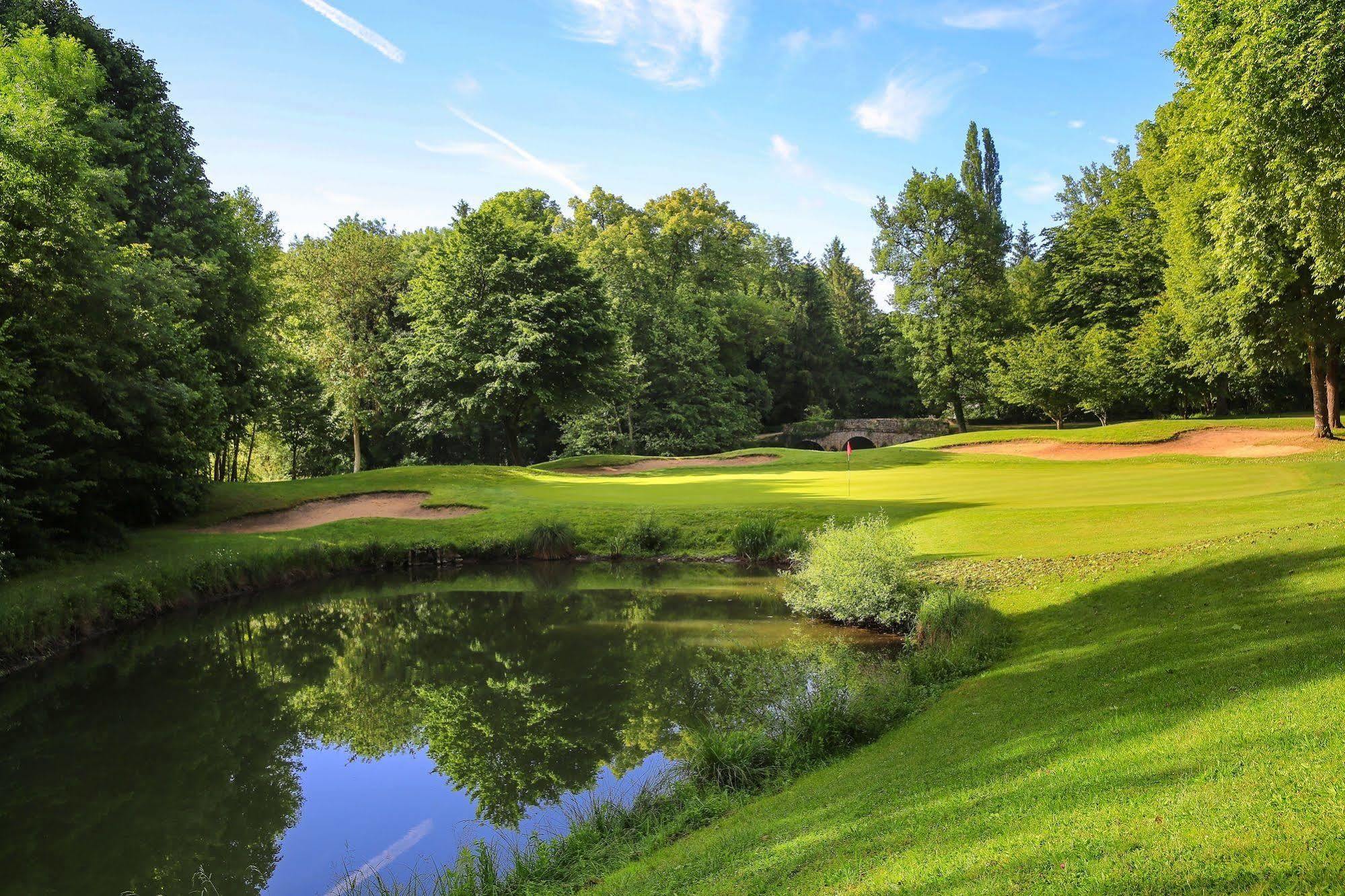 Chateau D'Augerville Golf & Spa Resort Eksteriør bilde